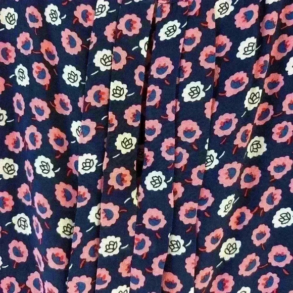 Boden Azelea cap sleeve keyhole viscose top - Picture 6 of 8